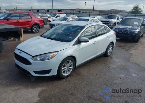 2017 Ford Focus Se z USA, uszkodzony, nr VIN 1FADP3F29HL332610